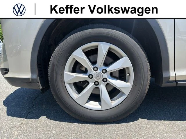 Used 2017  Lexus 350 image 3