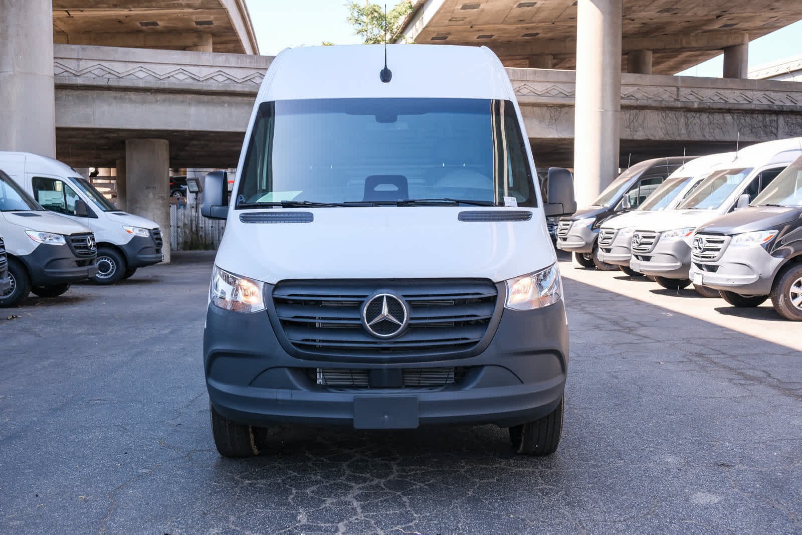 New 2025 Arctic+White Mercedes-Benz Cargo 144 WB  RWD 2.0L 4-Cylinder image 2