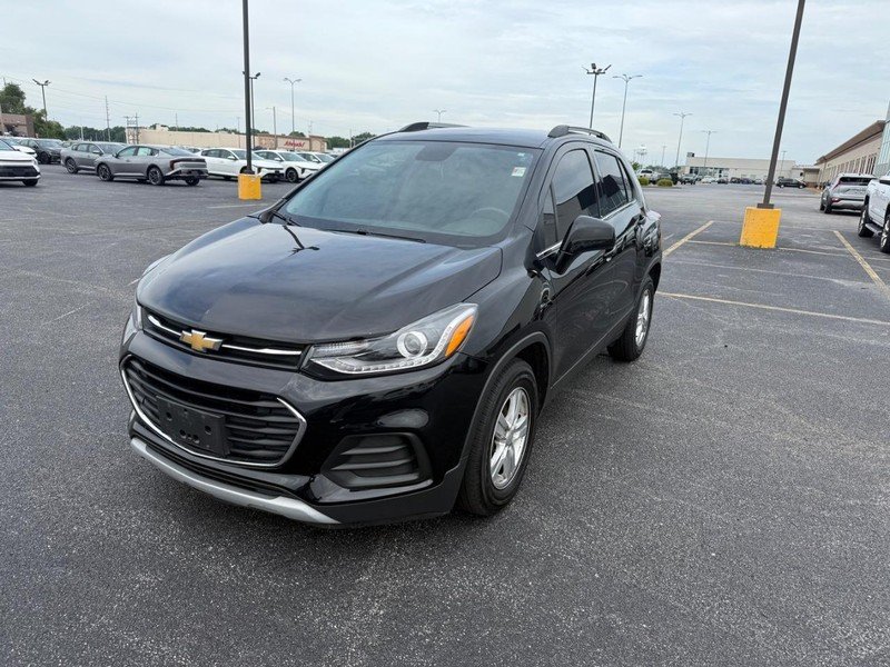 Used 2020 Chevrolet Trax LT with VIN 3GNCJLSB9LL221119 for sale in Wood River, IL