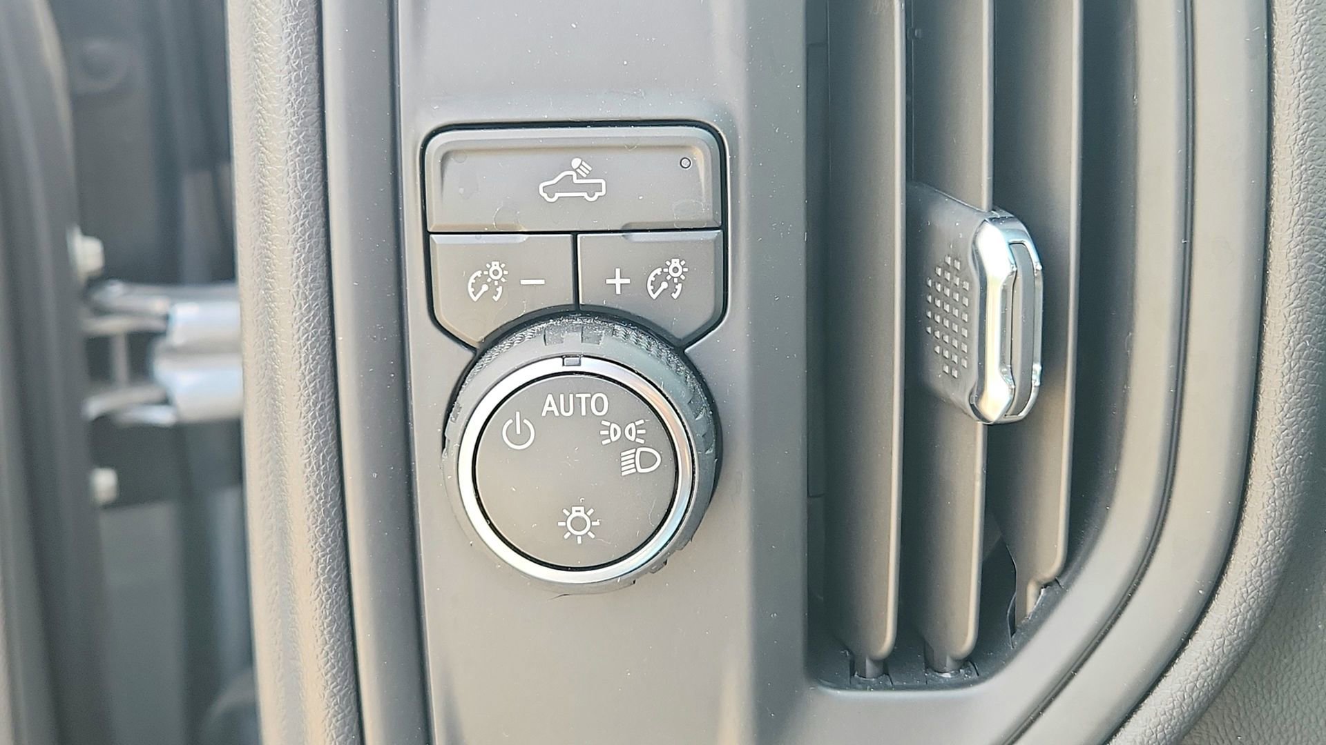 2026 Chevrolet Silverado 1500 Custom - Photo 20