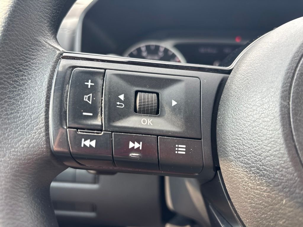 Used 2021 Gray Nissan S image 20