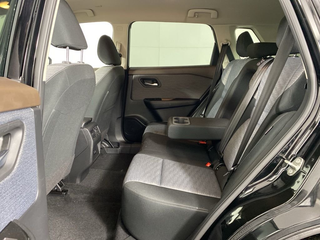 2023 Nissan Rogue SV - Photo 24