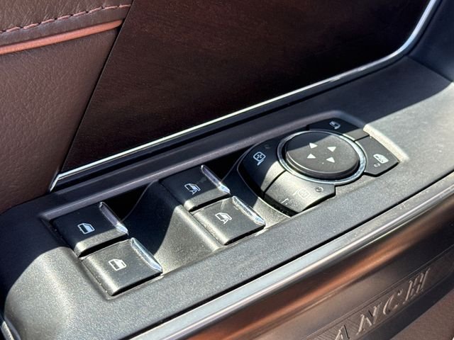 Used 2021  Ford King Ranch image 20
