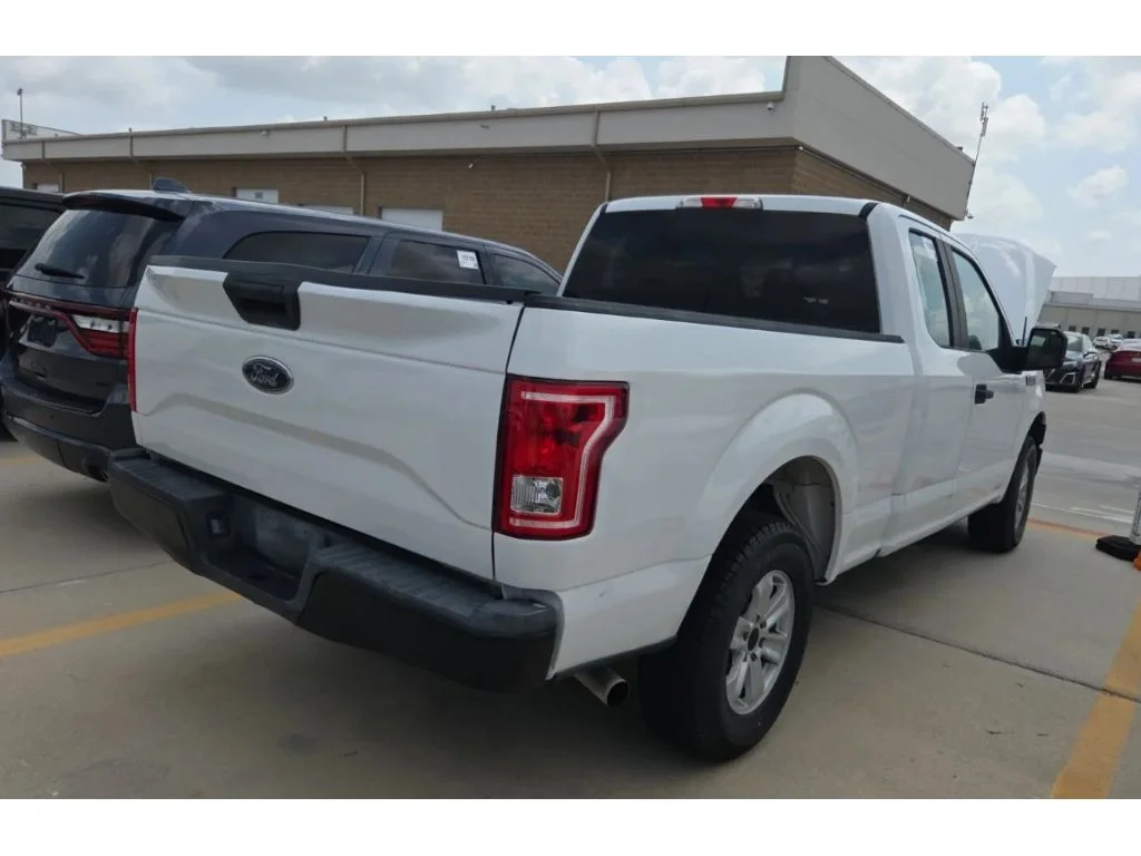 Used 2017 Oxford White Ford XL image 7