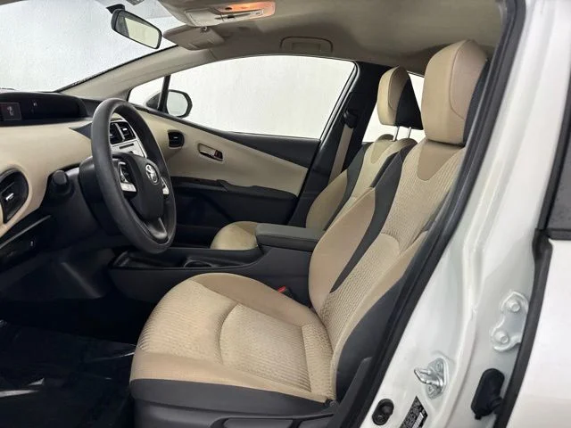 Used 2016  Toyota Two image 25