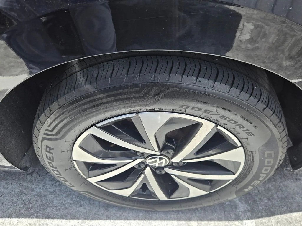 Certified Used 2023 Black Volkswagen 1.5T S image 6
