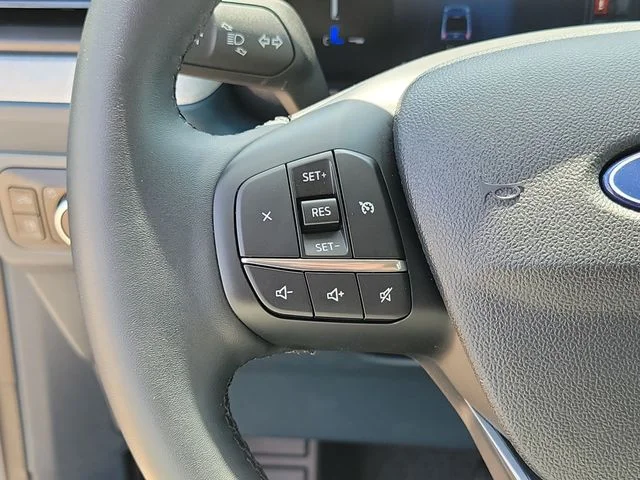 Used 2025 Gray Ford XLT image 22