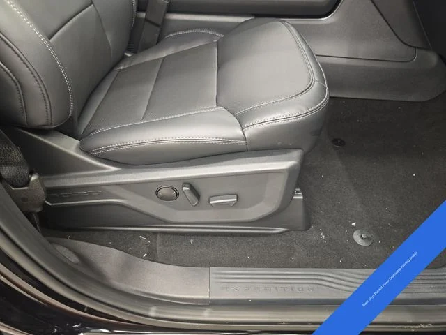 New 2026 Agate Black Metallic Ford MAX Platinum® image 11