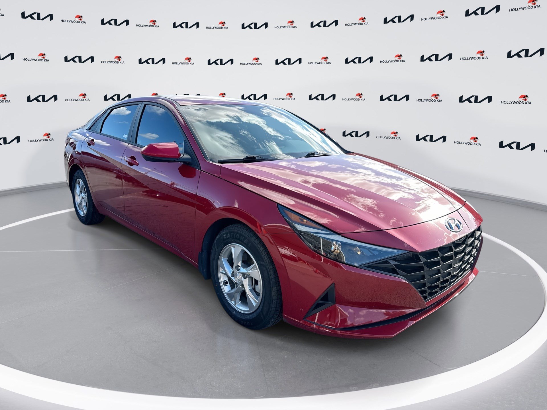 2022 Hyundai Elantra SE