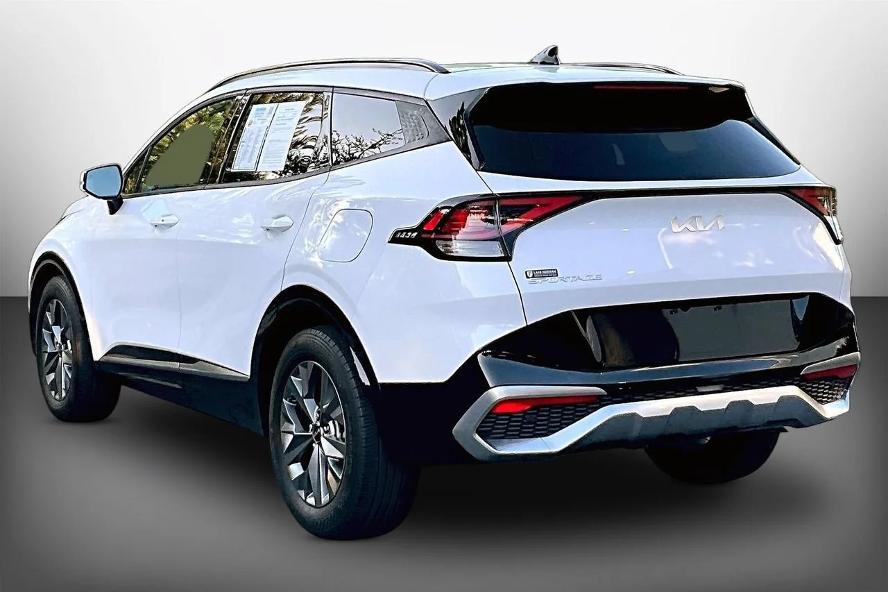 Certified Used 2023 White Kia SX image 6