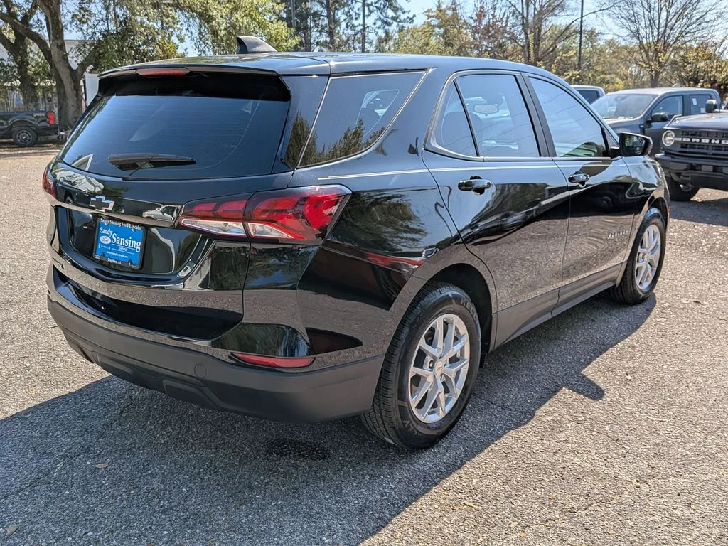 Used 2022 Black Chevrolet LS image 4