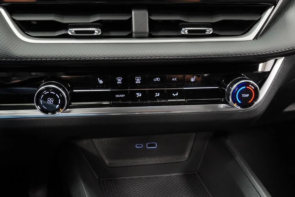 2027 Chevrolet Equinox LT - Photo 26