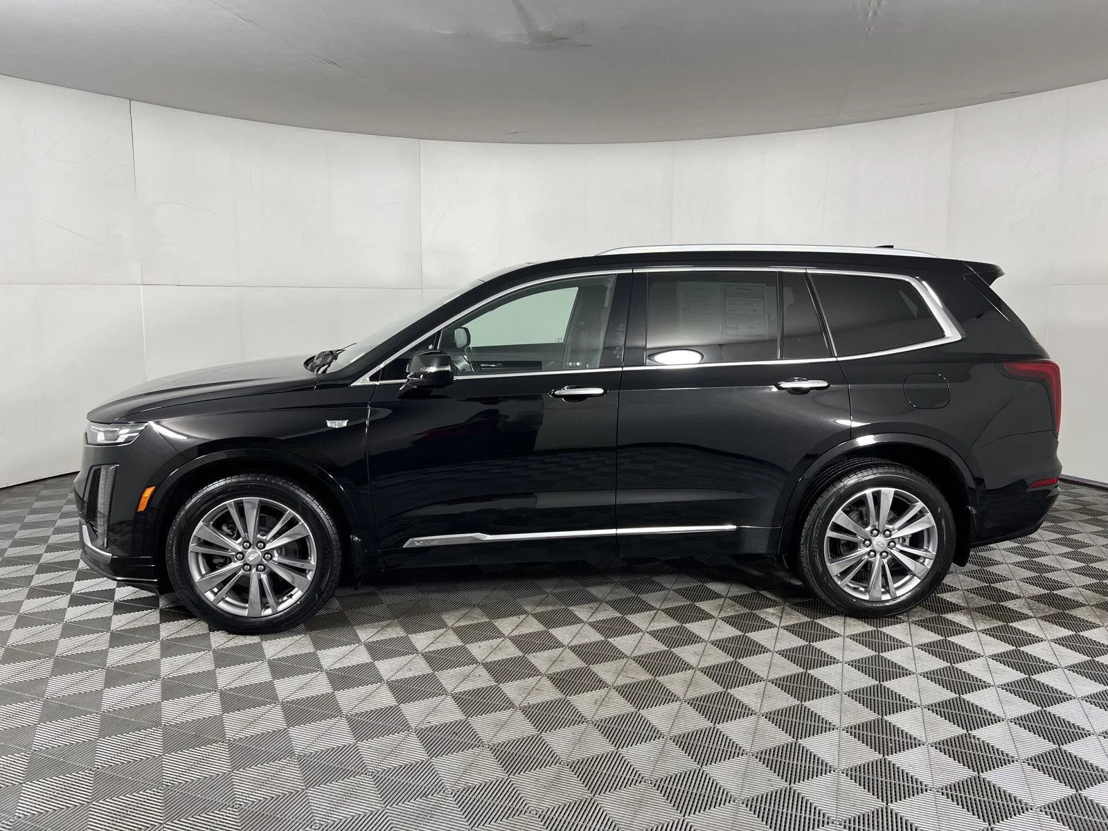 Used 2023 Stellar Black Metallic Cadillac Premium Luxury image 13