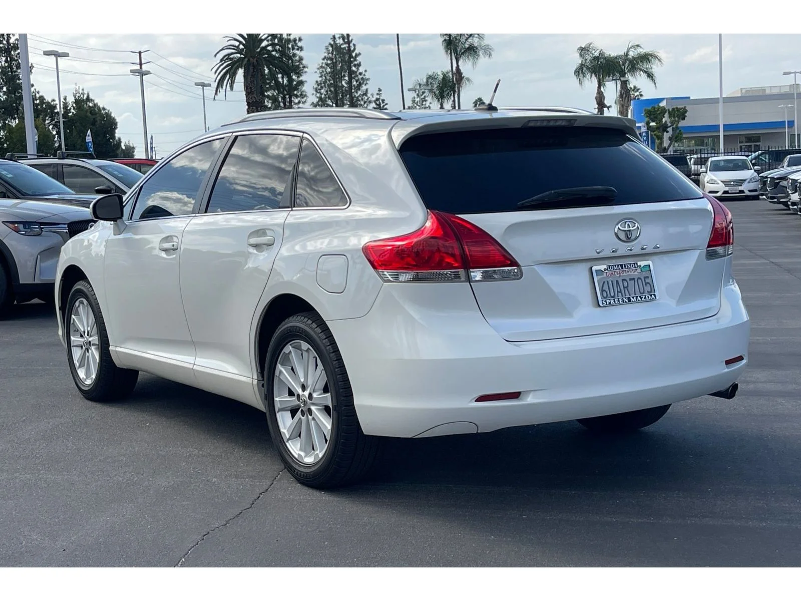 Used 2011 Blizzard Pearl Toyota Base image 4