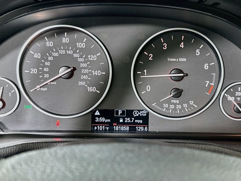 Used 2017 Deep Sea Blue Metallic BMW sDrive28i image 12