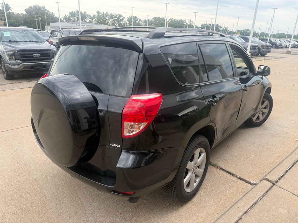 Used 2007  Toyota Limited image 10