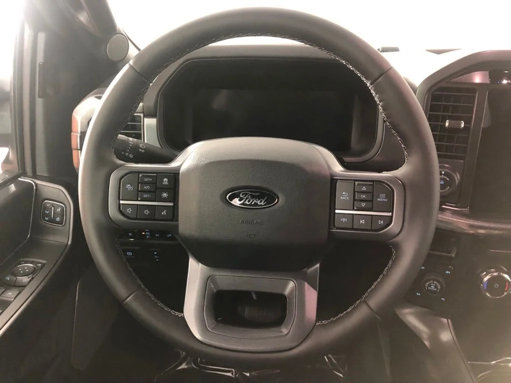New 2026 Gray Ford Lariat image 6