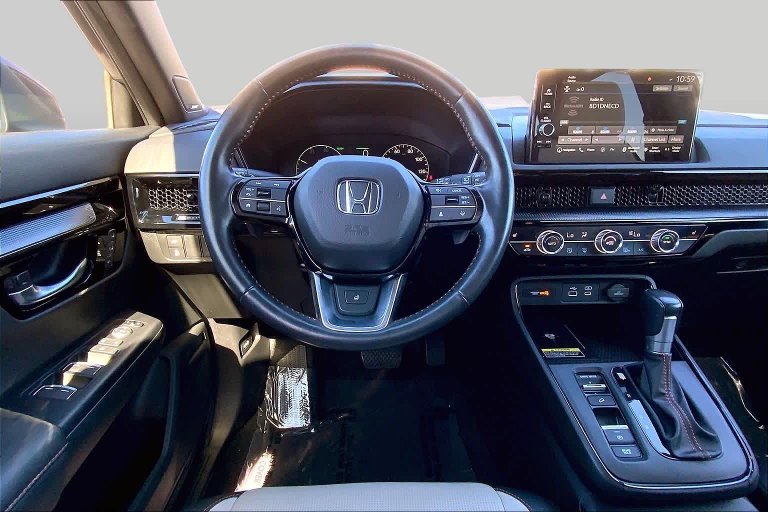 Used 2024 Meteorite Gray Metallic Honda Sport Touring image 5