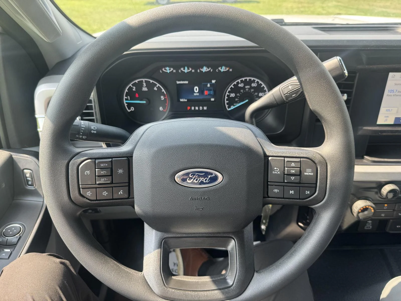 New 2026 Oxford White Ford XL image 15