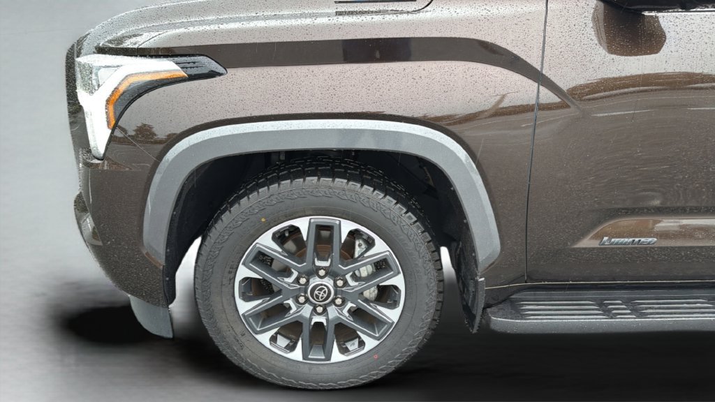 Used 2024  Toyota Limited image 38