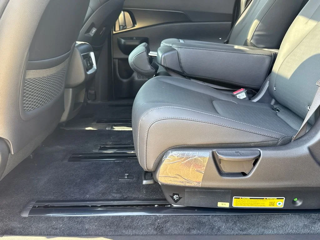 2025 Kia Carnival SX Prestige - Photo 20