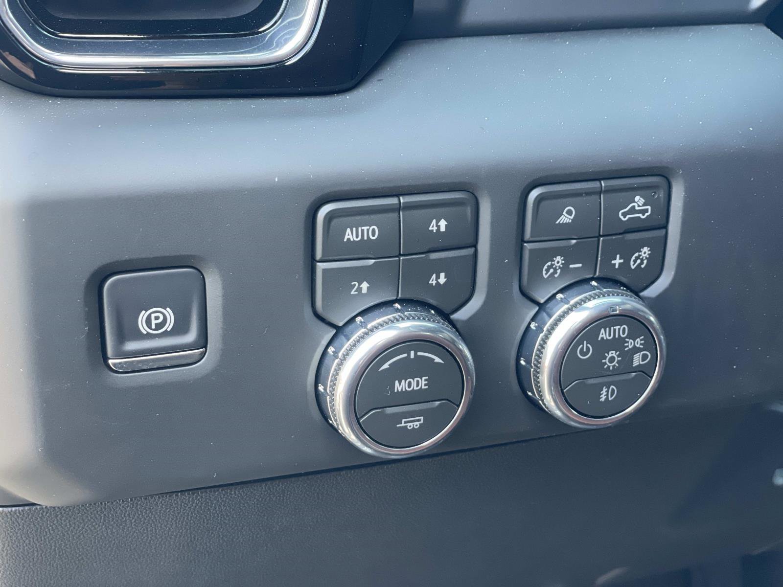 2026 GMC Sierra 2500HD Denali Ultimate - Photo 19
