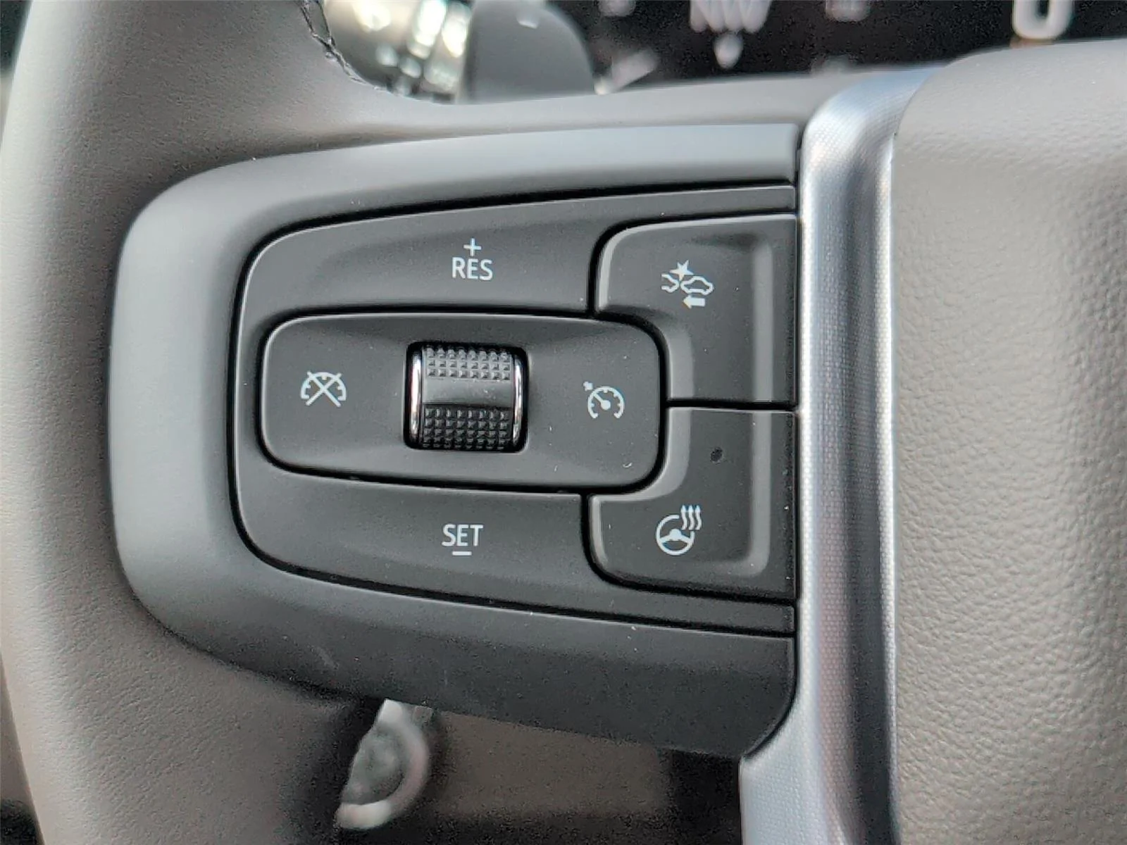 New 2026 Glacier White Tricoat GMC SLT image 25