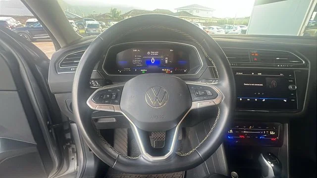 Used 2024 Silver Volkswagen 2.0T SE image 21