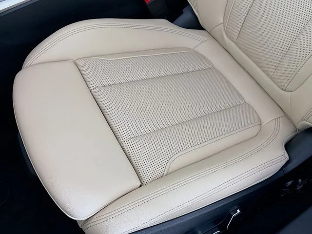 New 2026 White BMW 330i xDrive image 19