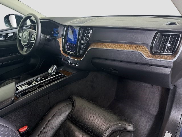 Used 2023 Denim Blue Metallic Volvo Ultimate Bright Theme image 26
