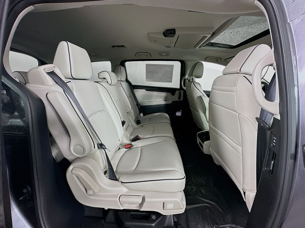 New 2026 Modern Steel Metallic Honda Touring image 30