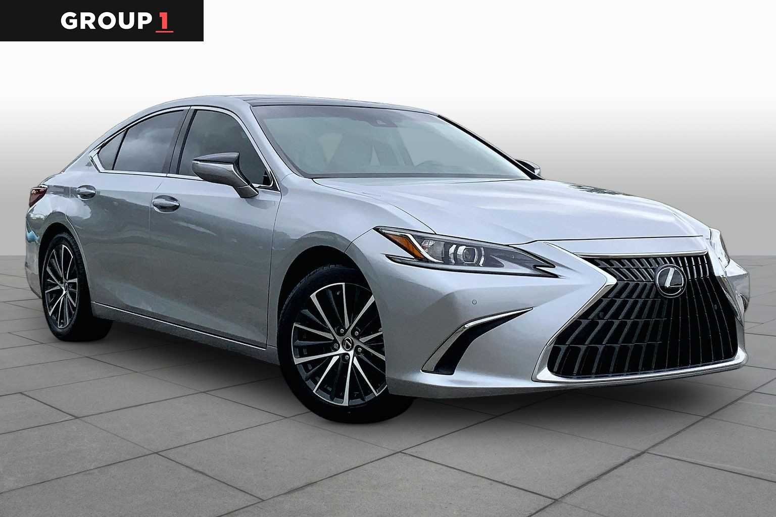 Used 2024 Iridium Lexus  image 3