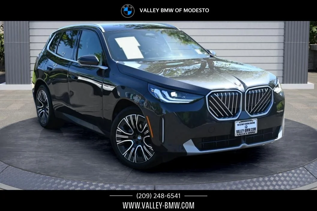 2026 BMW X3 30 XDRIVE's photo