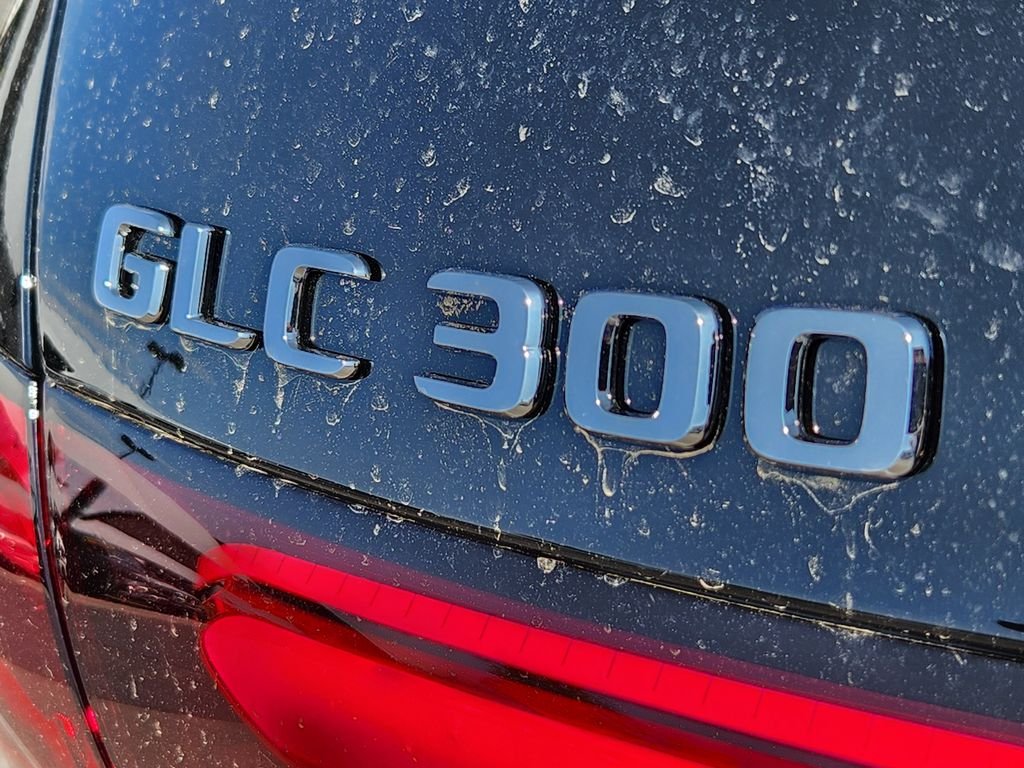 New 2027 Black Mercedes-Benz GLC 300 4MATIC® image 10
