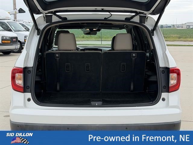 Used 2020 Platinum White Pearl Honda Touring 7-Passenger image 5
