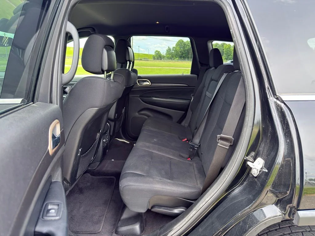 Used 2017 Black Jeep Laredo image 25