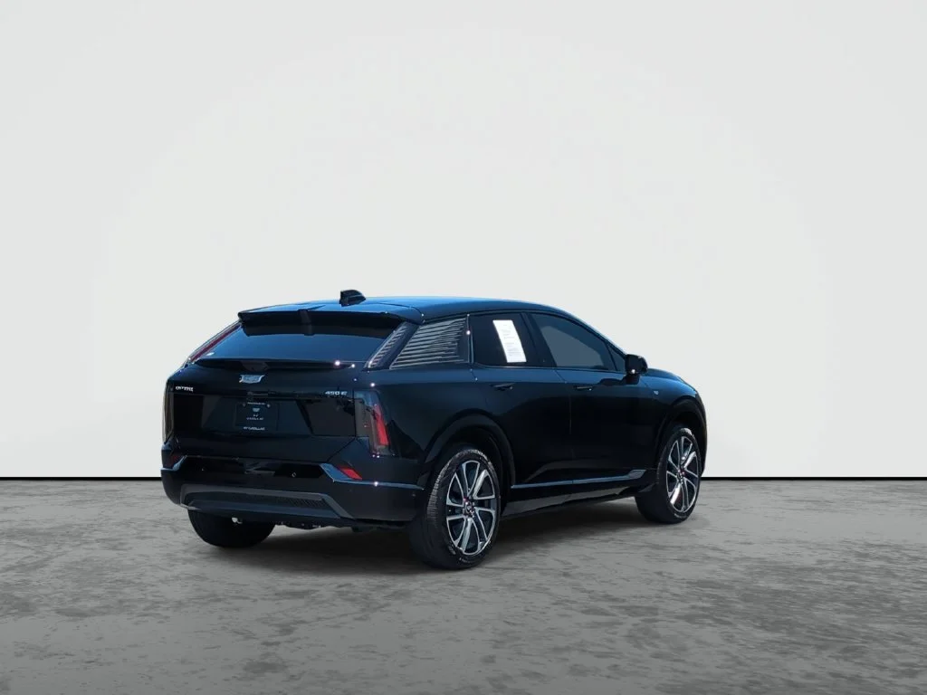 2026 Cadillac OPTIQ Premium Sport - Photo 8