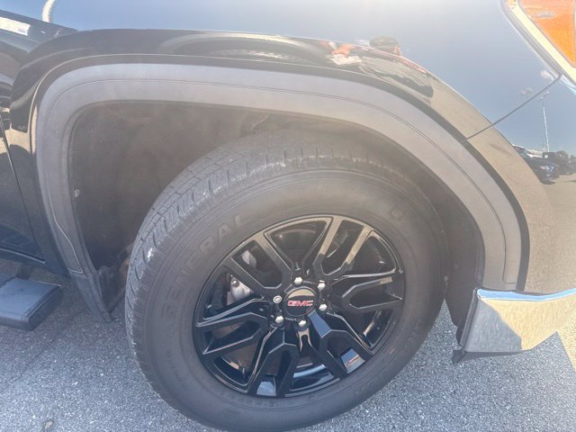 Used 2020 Black GMC Base image 12
