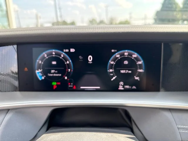 New 2026 Pure White Volkswagen SE image 15