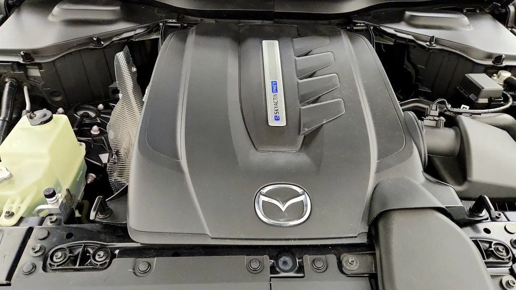 Used 2025 Jet Black Mica Mazda Premium Plus Package AWD image 27