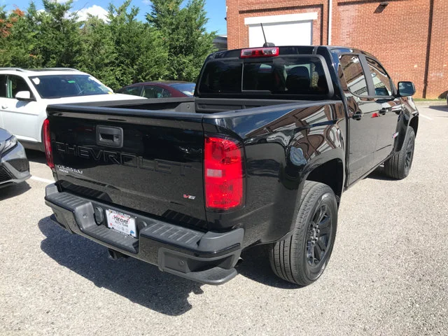 Used 2022 Black Chevrolet 4WD Z71 image 7