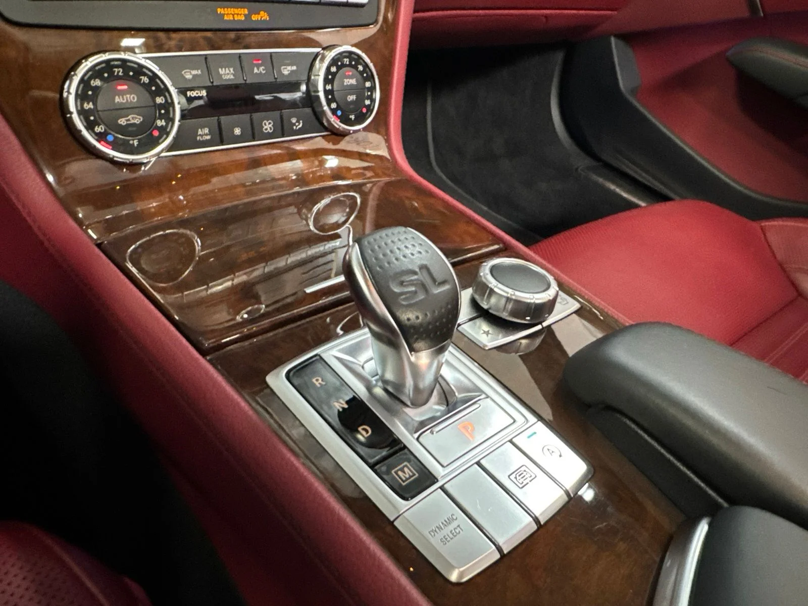 Used 2019 Silver Mercedes-Benz SL 550 image 33