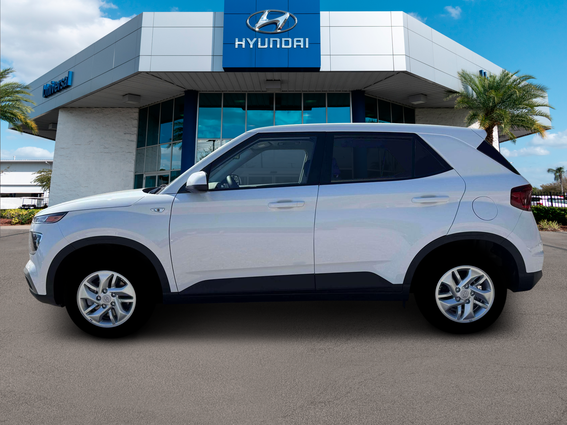 New 2026 White Hyundai SE image 3