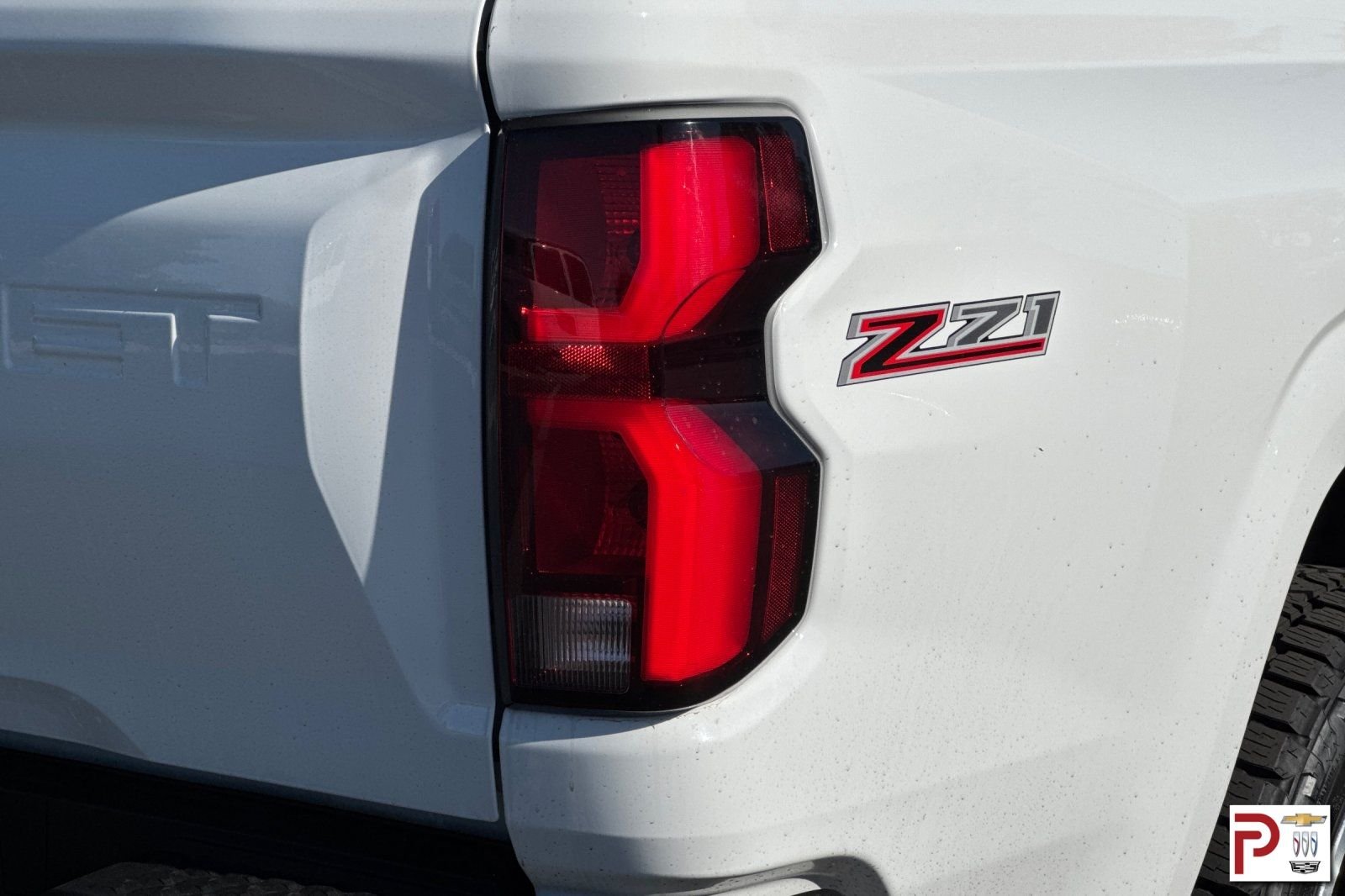 Used 2024 White Chevrolet Z71 image 31