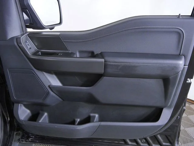 Used 2024 Black Ford XLT image 11