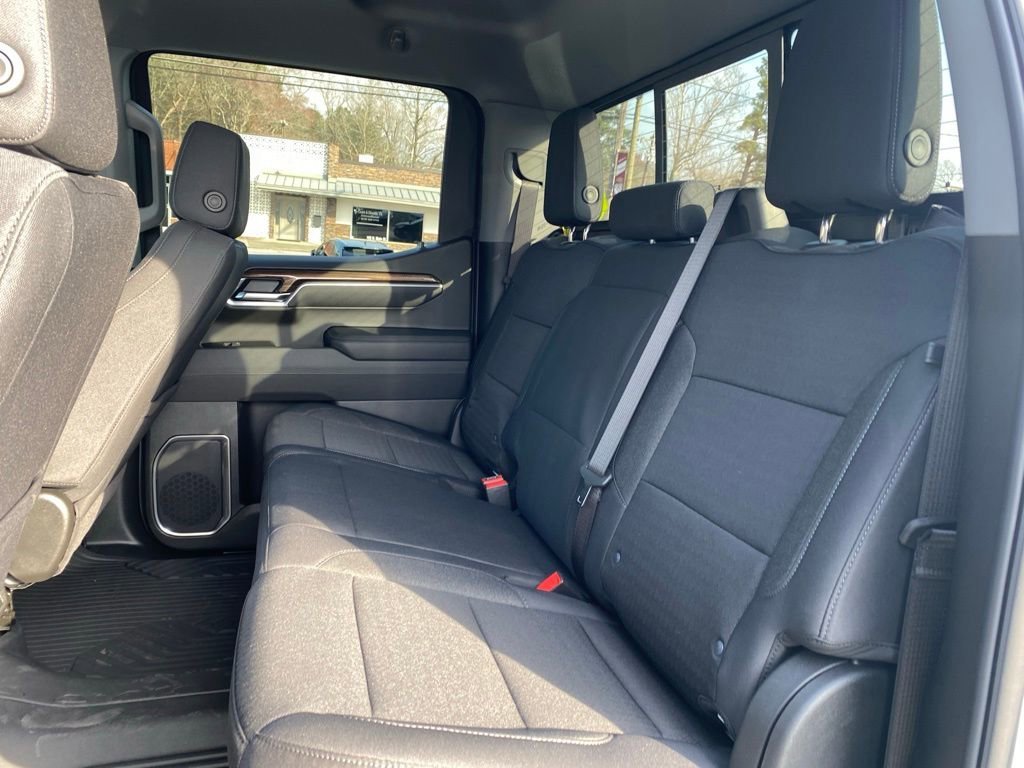 2025 Chevrolet Silverado 1500 LT - Photo 17