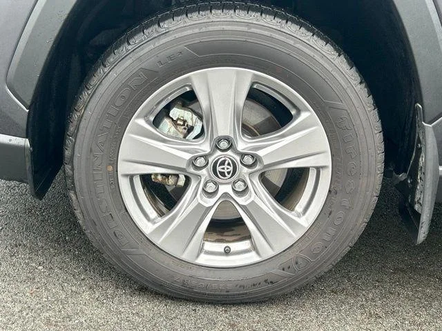 Certified Used 2025 MAGNETIC GRAY MET. Toyota  image 11