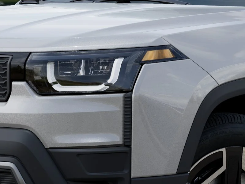 New 2026 Silver Zynith Clearcoat Jeep Laredo image 36