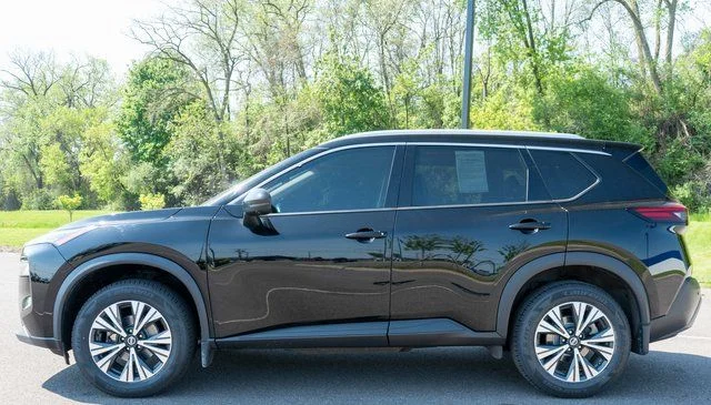 Used 2021 Black Nissan SV image 10