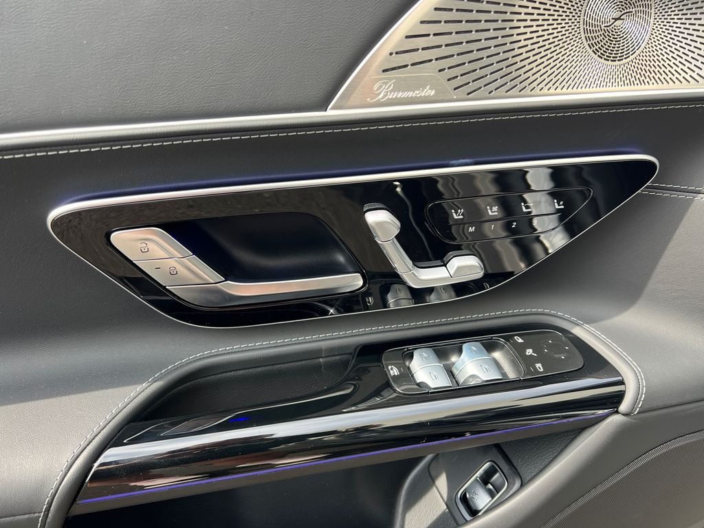 New 2027 Monza Grey Magno Mercedes-Benz AMG® SL 43 Roadster image 11